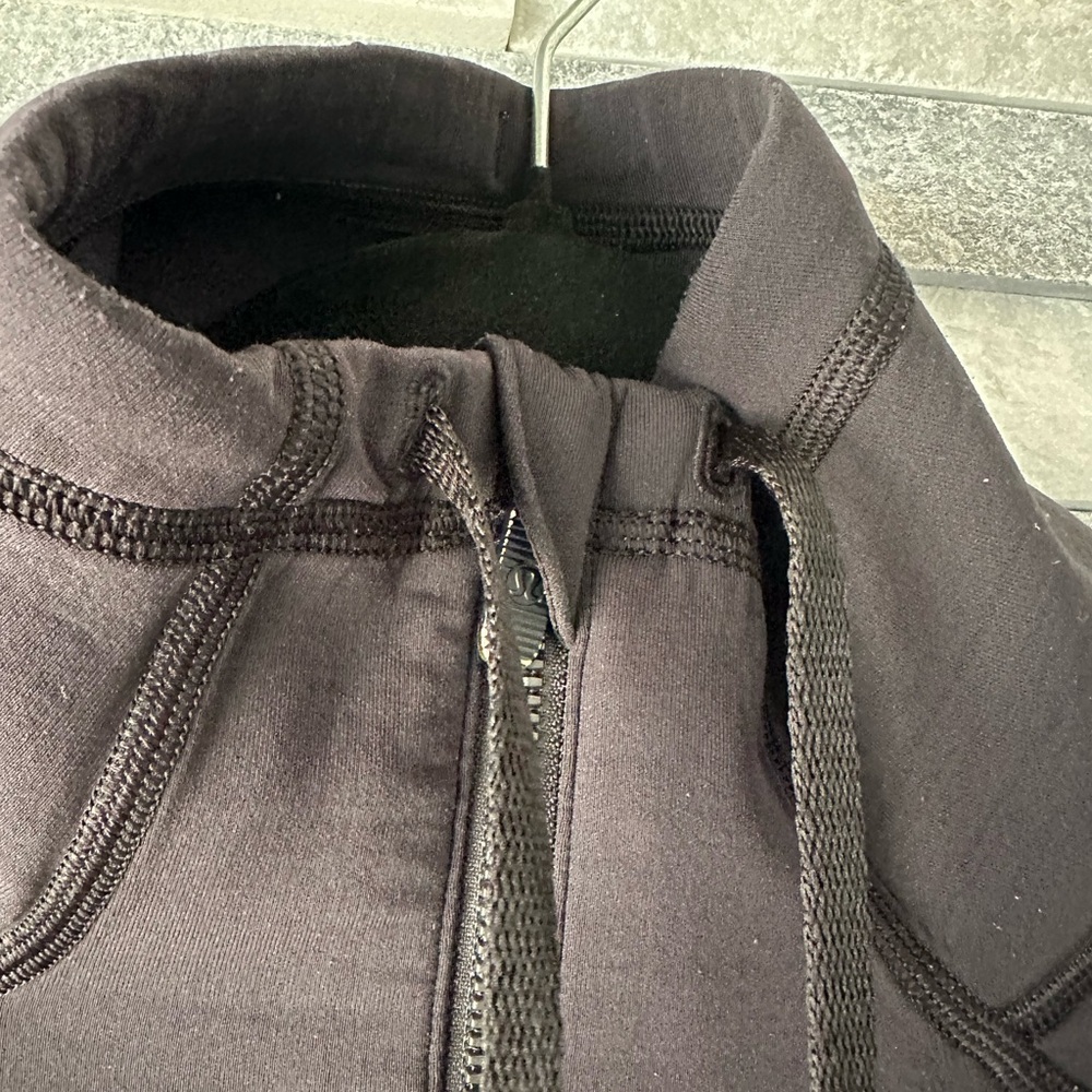 Lululemon Hot Mesh Jacket
Black - Picture 7 of 11
